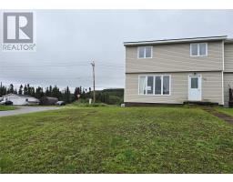 908 Tamarck Drive thumbnail 3