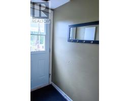 908 Tamarck Drive thumbnail 6