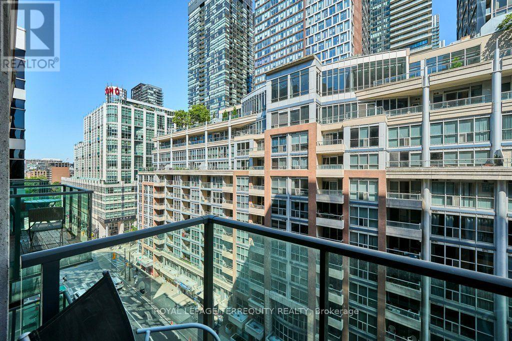 #903 263 WELLINGTON STREET W - 10