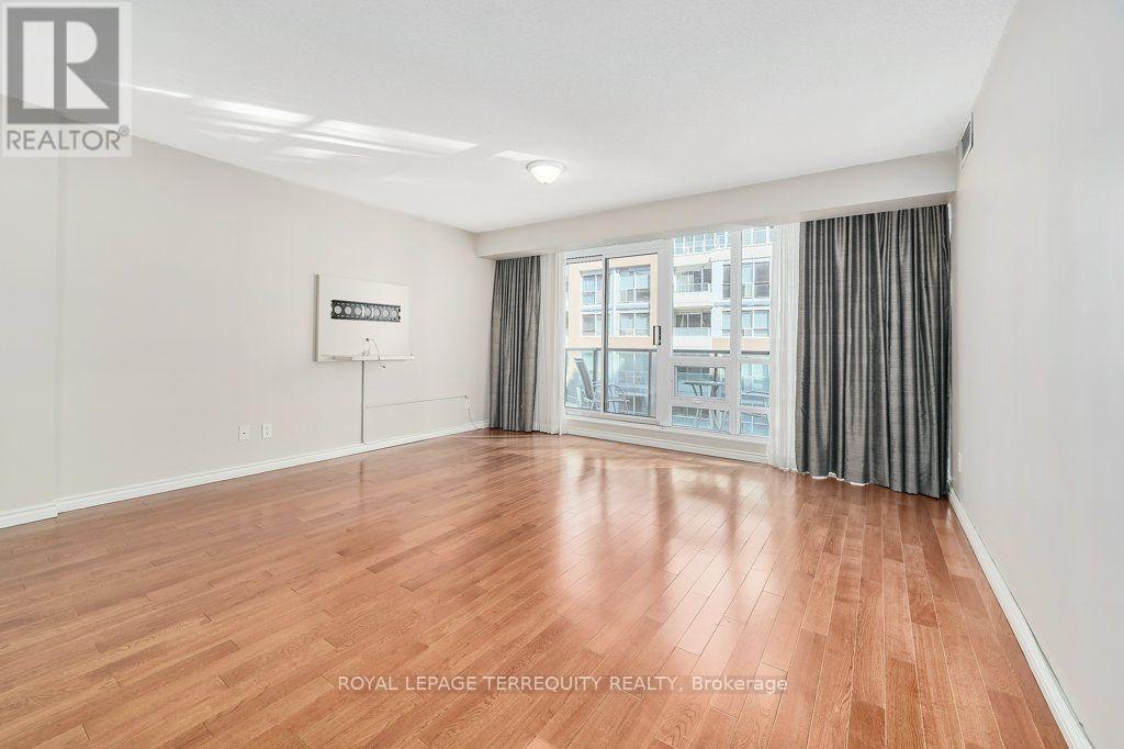#903 263 WELLINGTON STREET W - 24