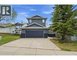 142 Elizabeth Way SE - photo 1