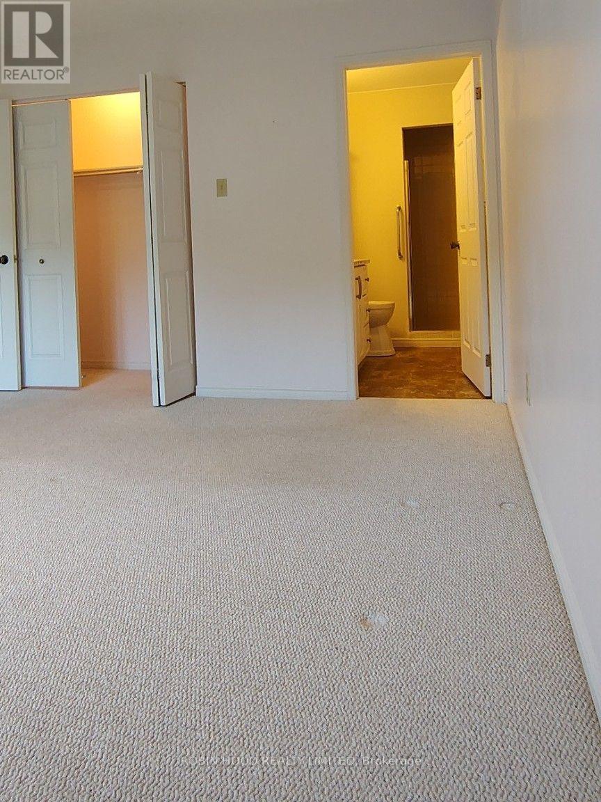 #UNIT 11 21 EARL DRIVE - 34