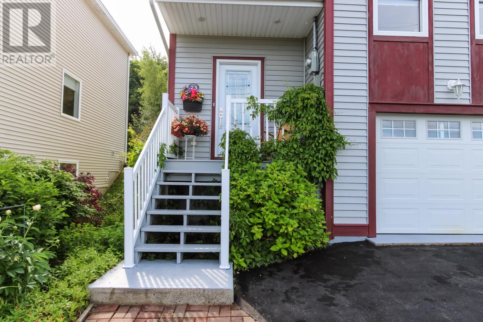 73 Hillview Drive East Drive, St John's — photo 2