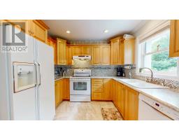 73 Hillview Drive East Drive thumbnail 13