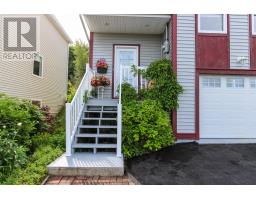 73 Hillview Drive East Drive thumbnail 2