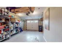 73 Hillview Drive East Drive thumbnail 27