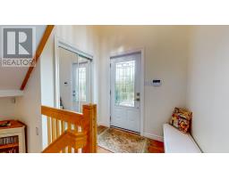 73 Hillview Drive East Drive thumbnail 4