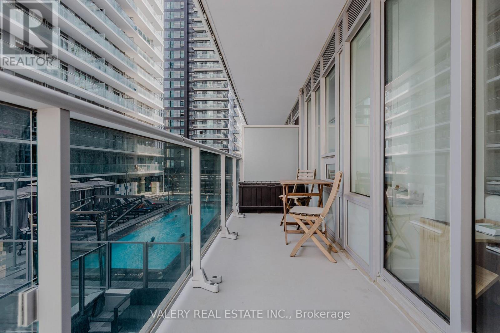 #712 195 REDPATH AVENUE - 23