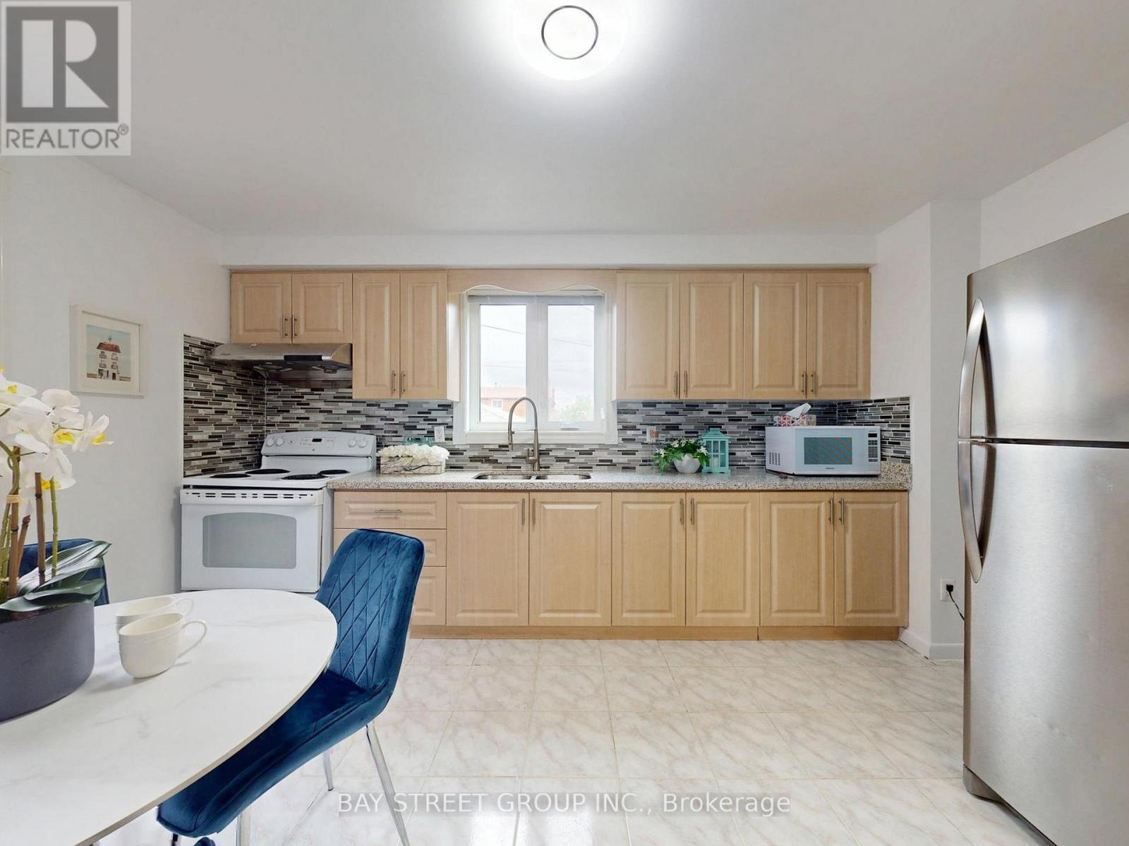 6 MOIRA AVENUE - 14