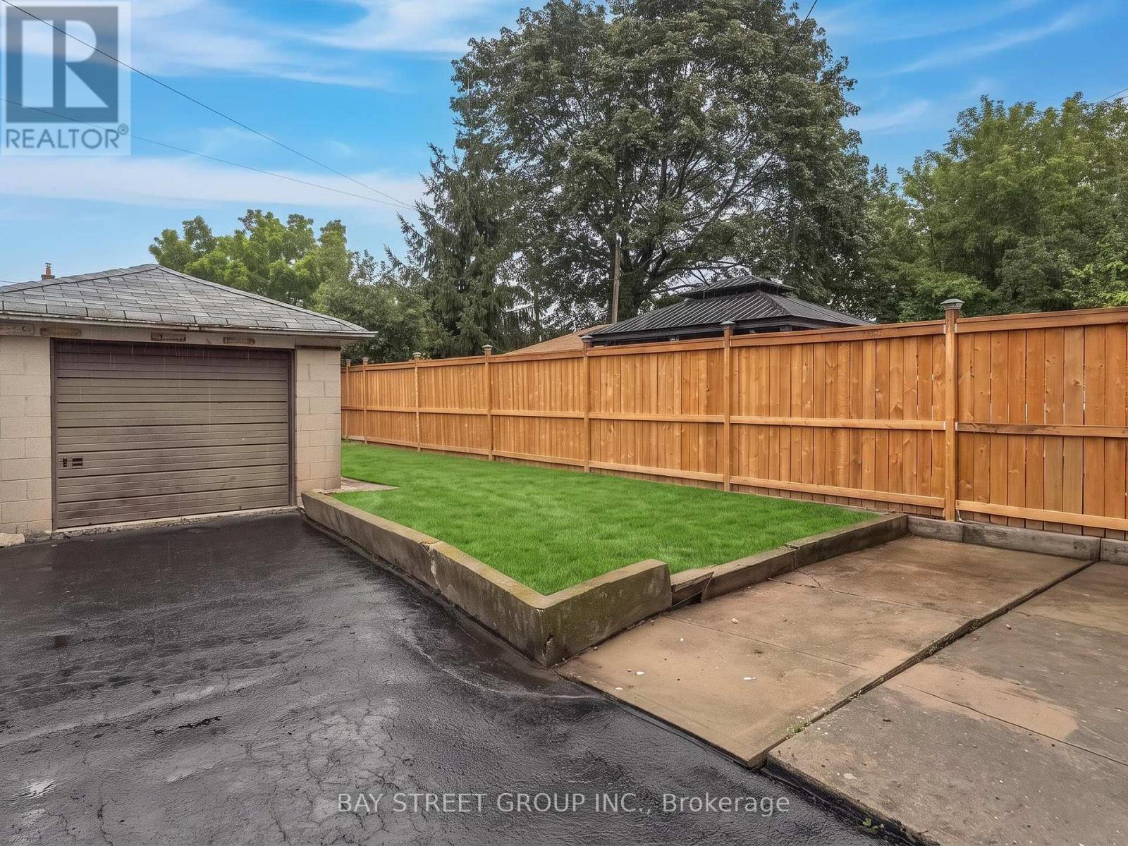 6 MOIRA AVENUE - 38