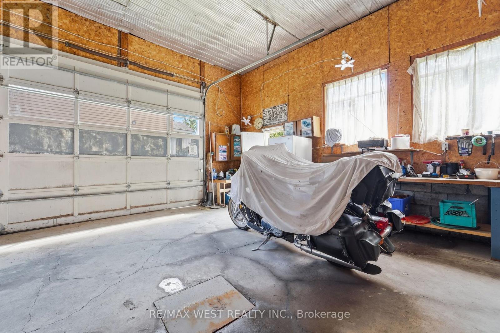 2234 CRYSTAL BEACH ROAD - 18