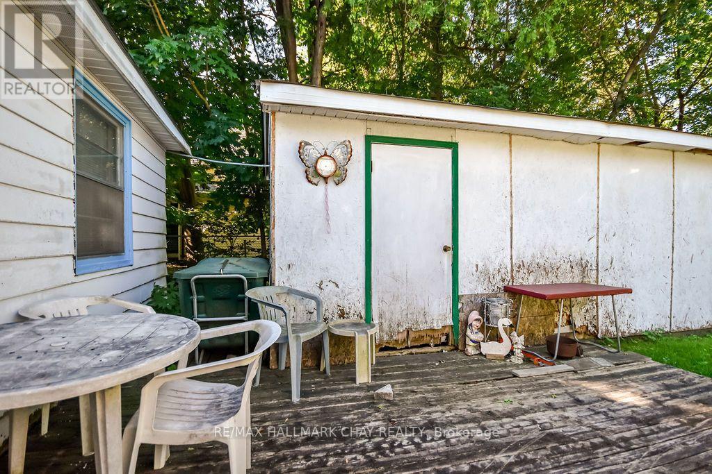 168 ANNE STREET S - 21