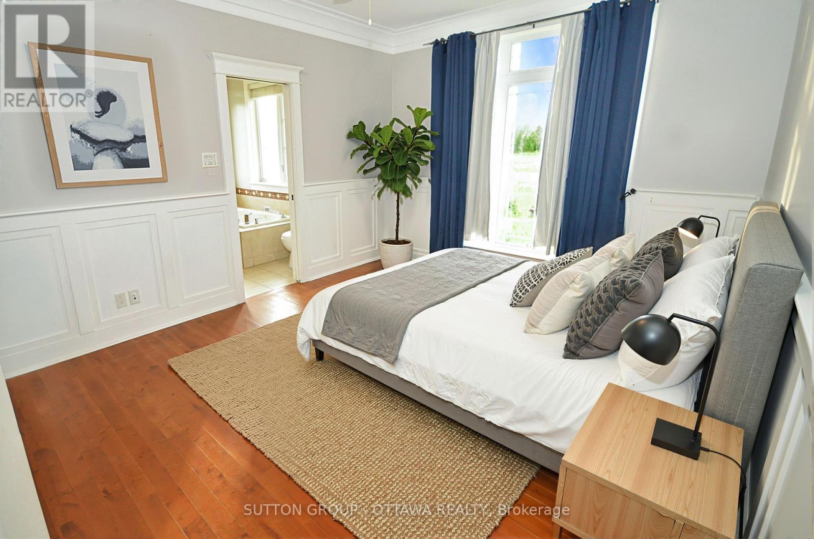 588 RUSSELL ROAD - 10