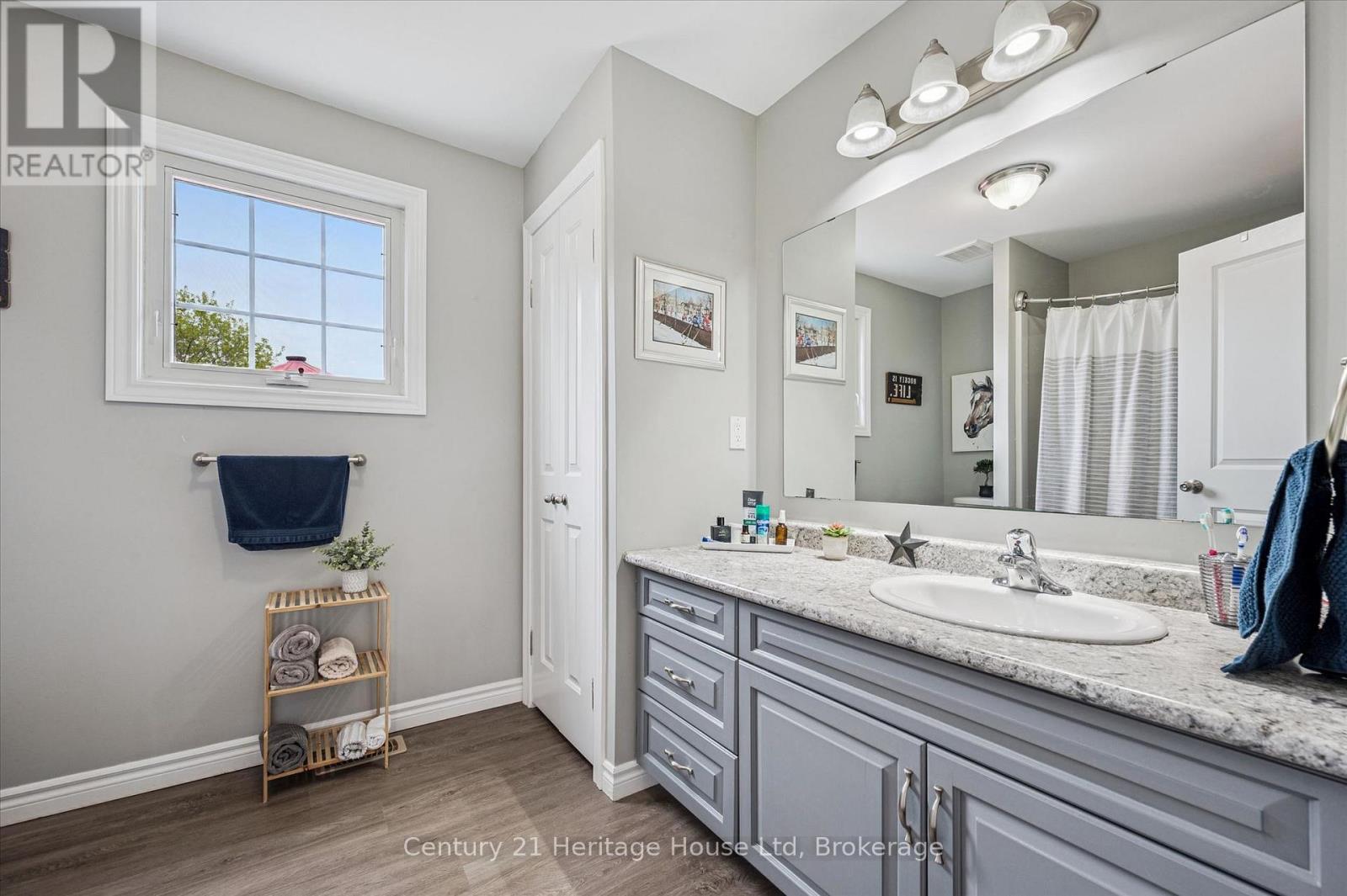 584077 BEACHVILLE ROAD - Image 10