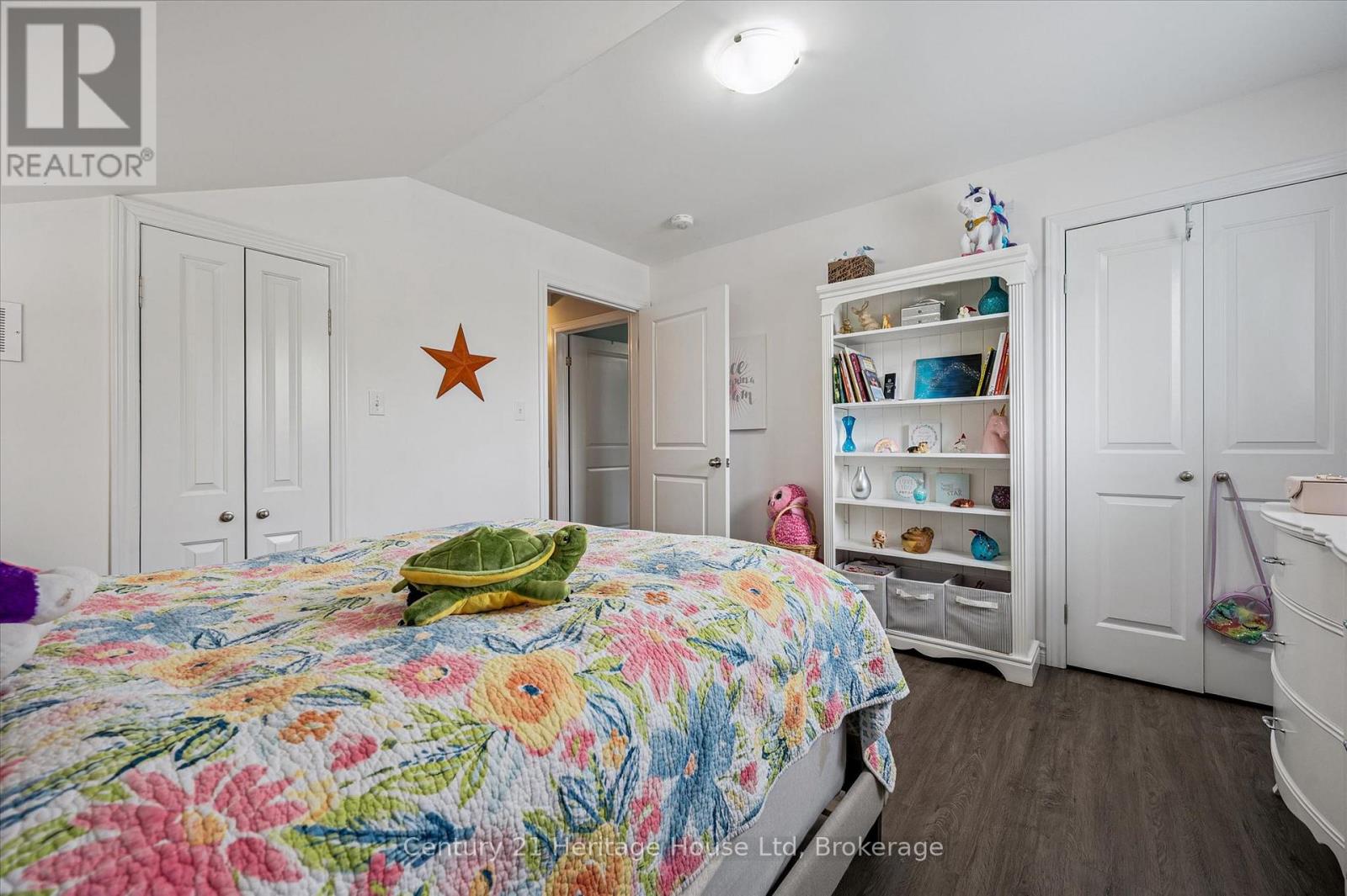 584077 BEACHVILLE ROAD - 29