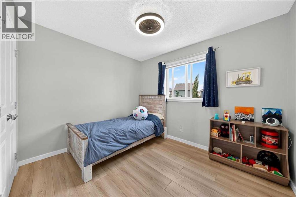 174 Mahogany Heights SE - 23
