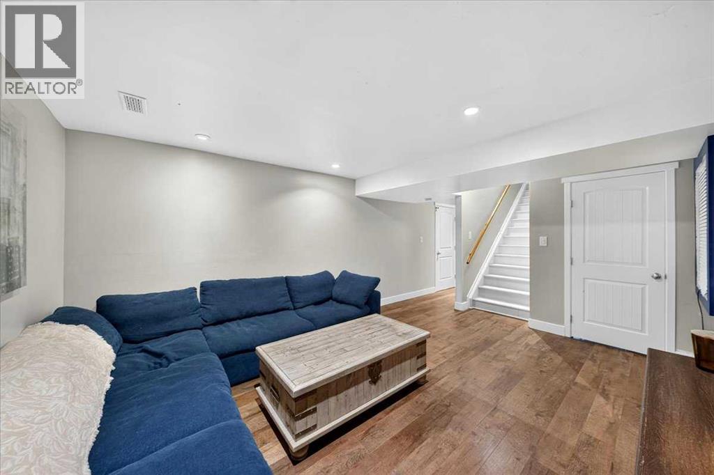 174 Mahogany Heights SE - 27