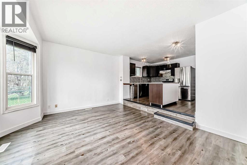 323 Falwood Way NE - 12