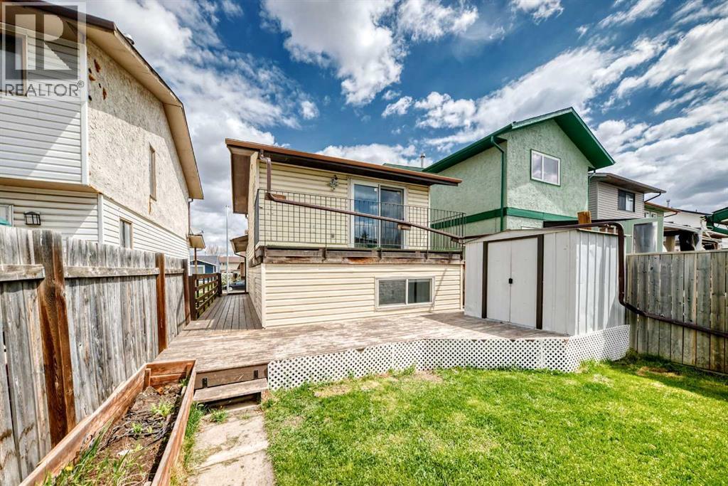 323 Falwood Way NE - 33