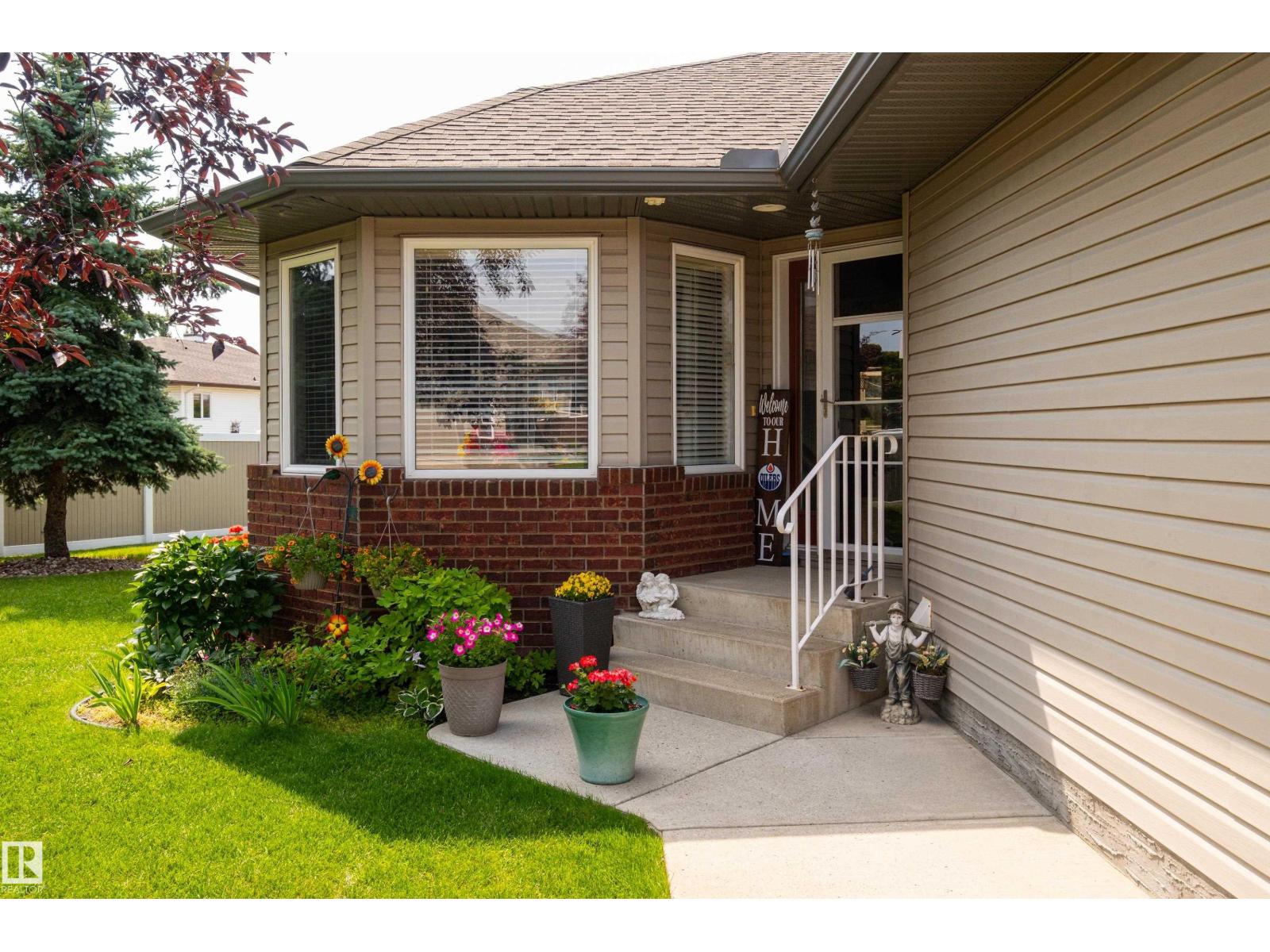 #31 18 Charlton WY, Charlton Heights, Sherwood Park photo 3