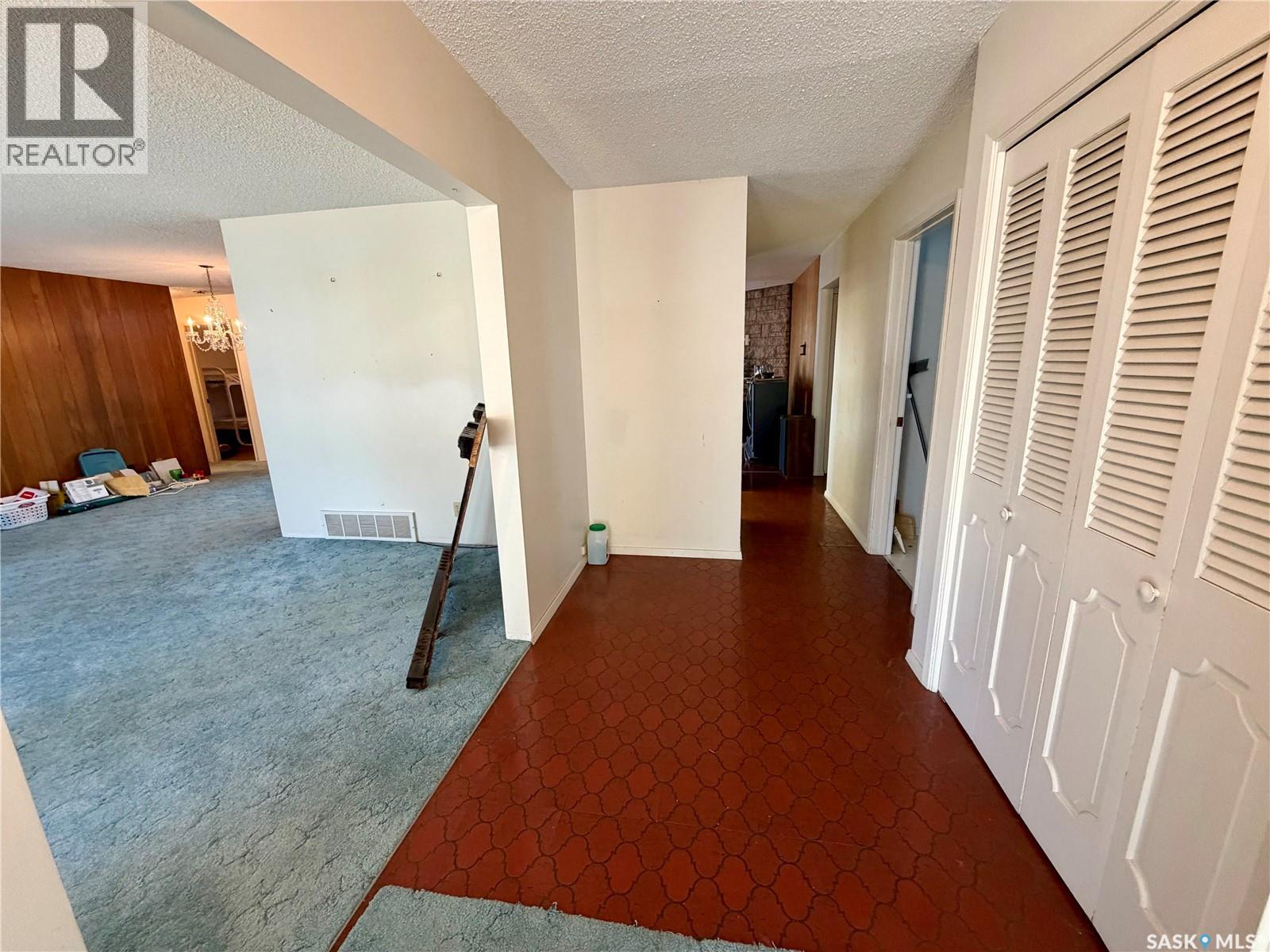 1247 Gordon ROAD, Moose Jaw — photo 3