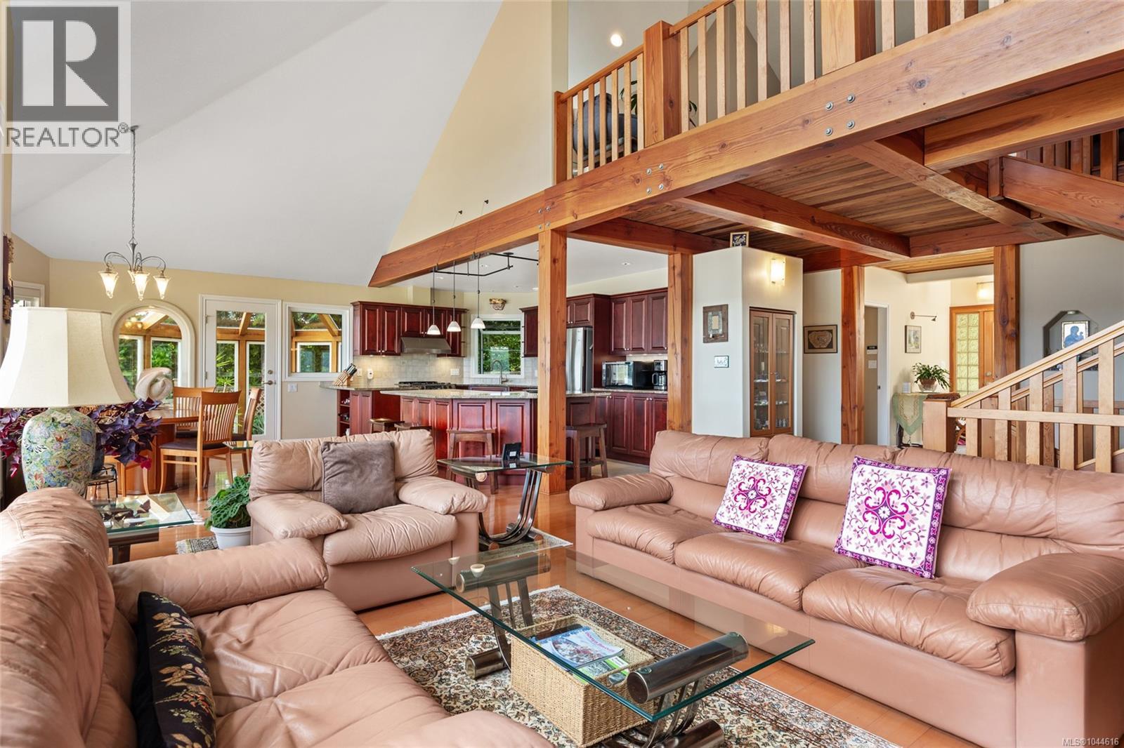 7602 Ships Point Rd - Image 10