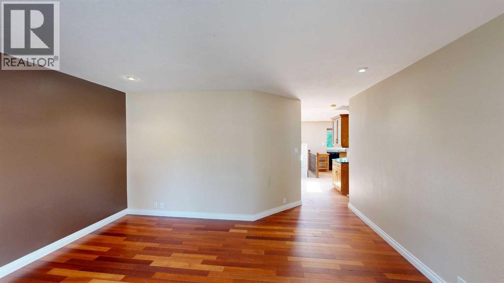 1129 20 Street S - Image 10
