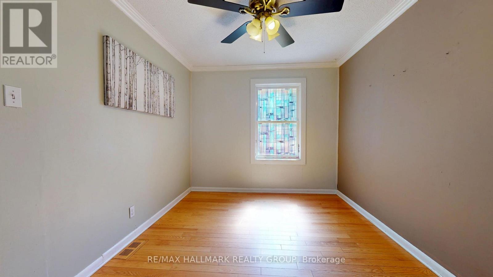 36 HASTINGS DRIVE - 12