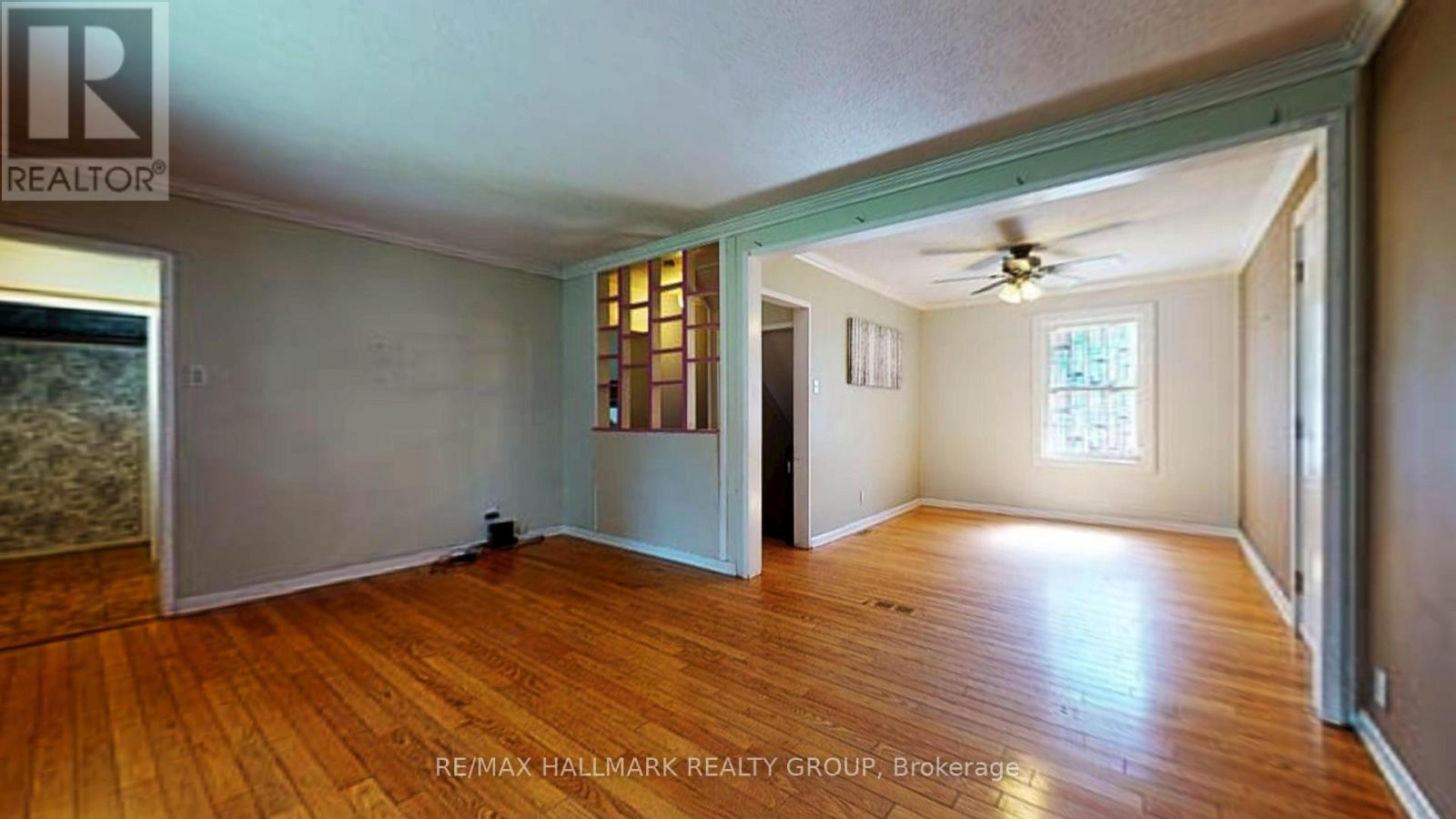 36 HASTINGS DRIVE - 8