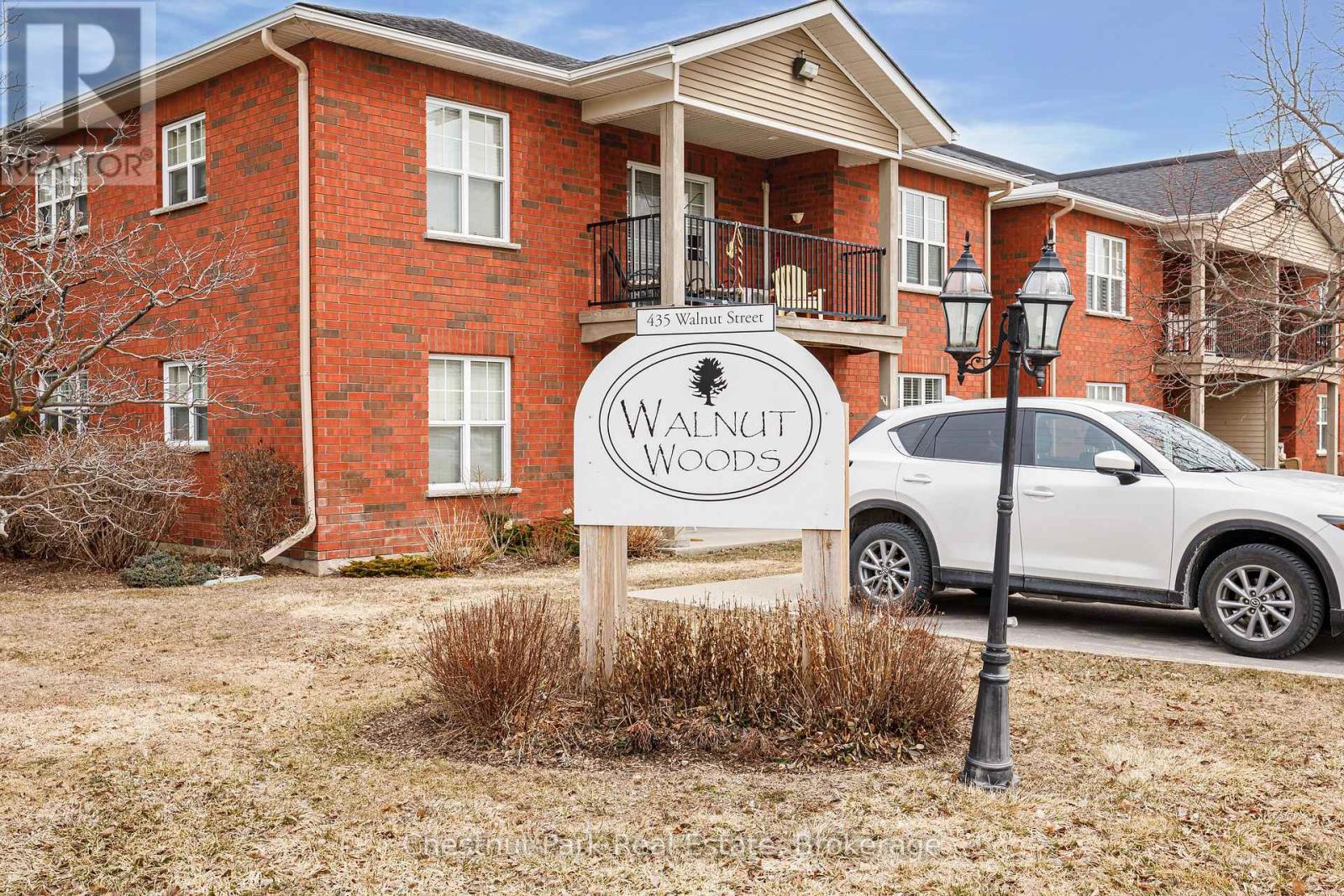 #206 435 WALNUT STREET - 3