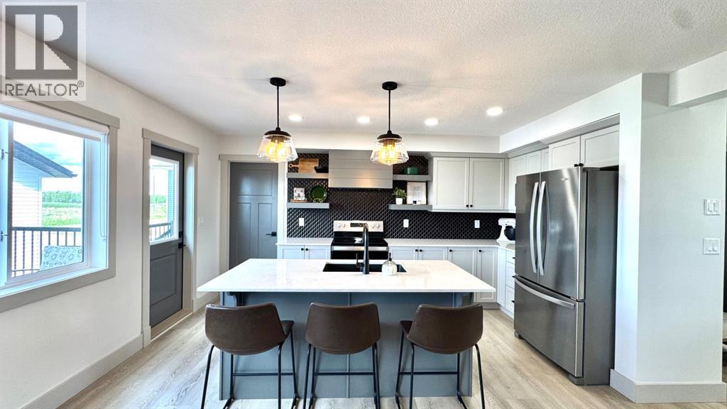 8606 72 Avenue - 7