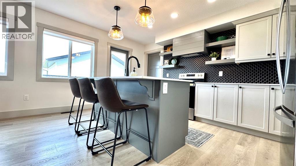 8606 72 Avenue - 11