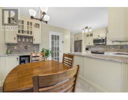 9 Amber Place thumbnail 14