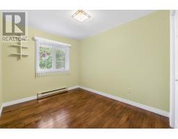 9 Amber Place thumbnail 23