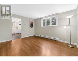 9 Amber Place thumbnail 44