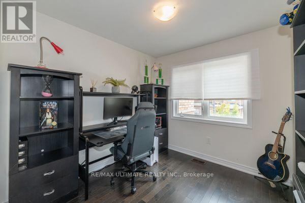 31 DAVENFIELD CIRCLE - 17