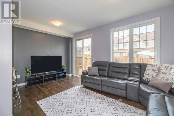31 DAVENFIELD CIRCLE - 8