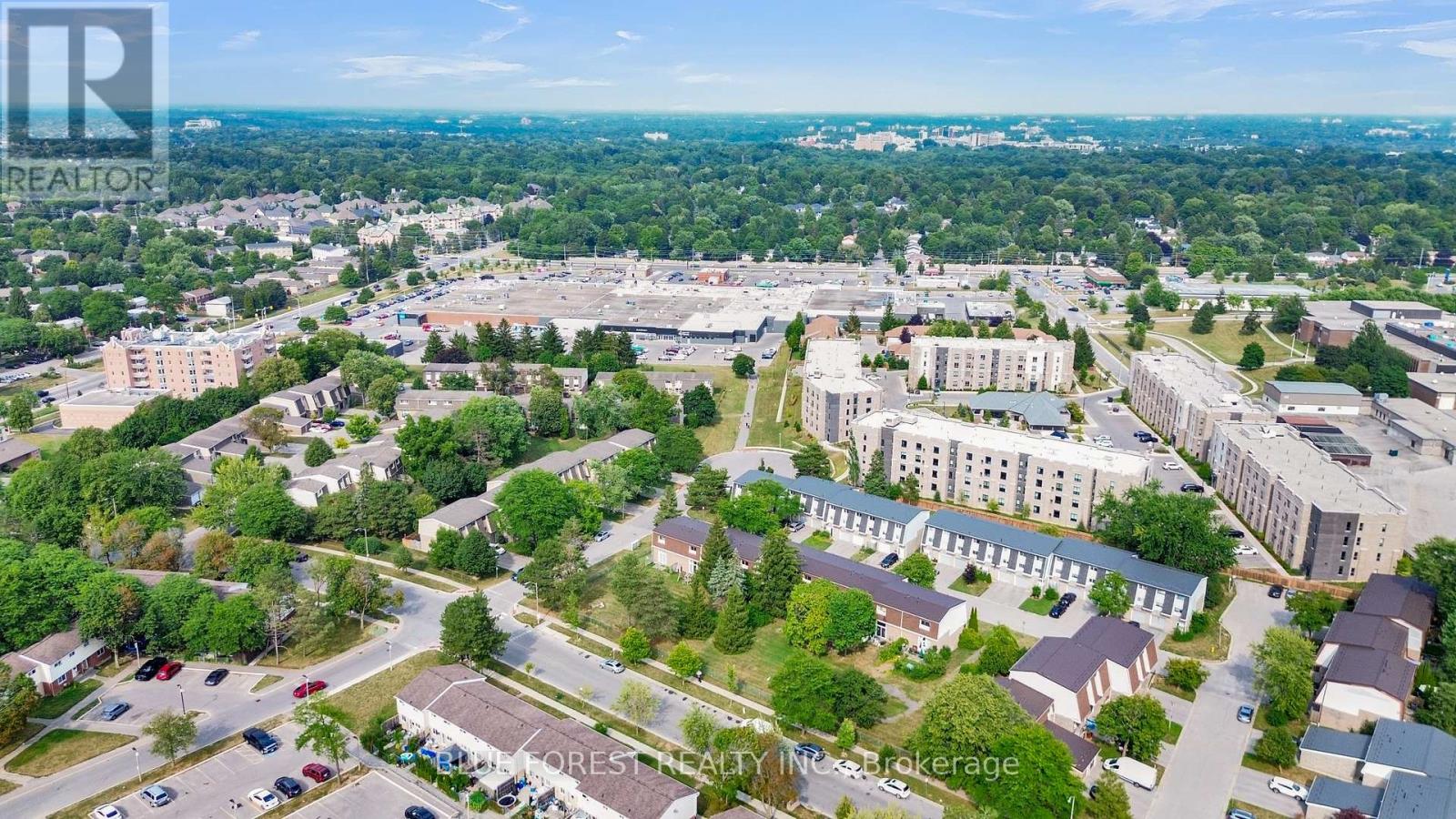 #UNIT 6 40 FAIRFAX COURT - Image 5