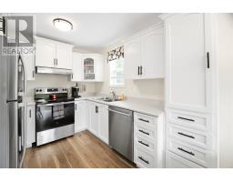 74 Seaborn Street thumbnail 10