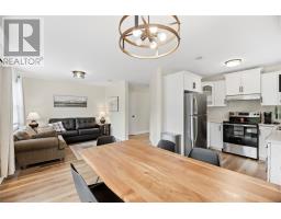 74 Seaborn Street thumbnail 6
