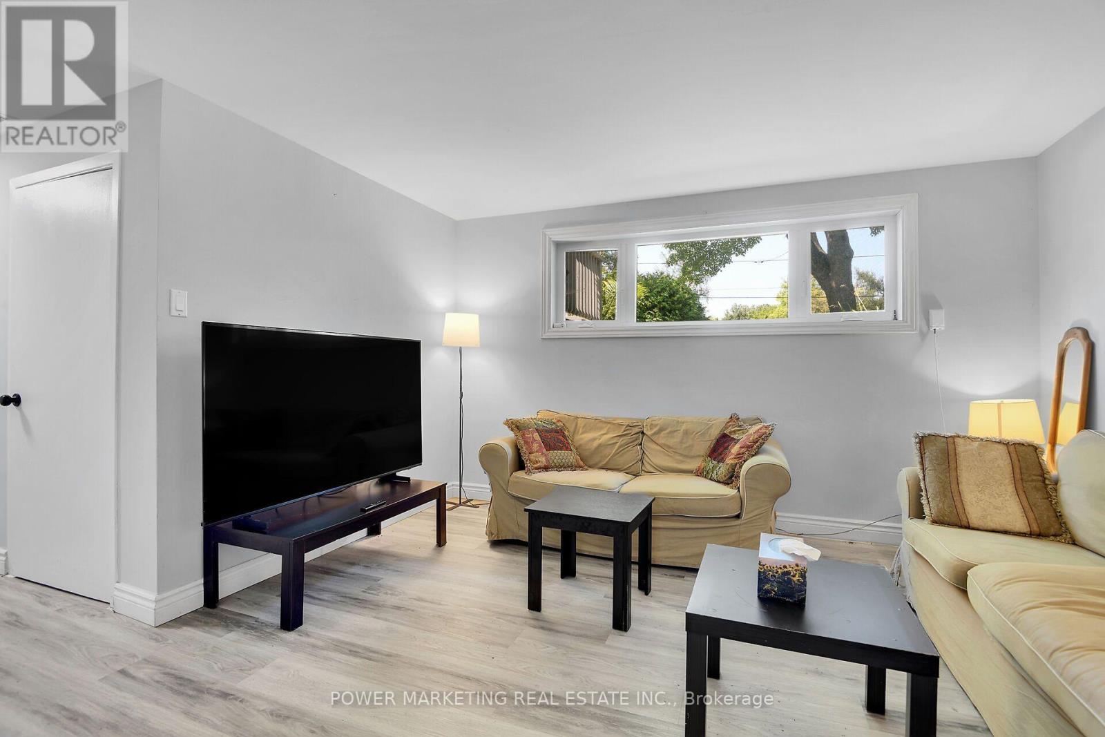 35 TAUVETTE STREET - Image 31
