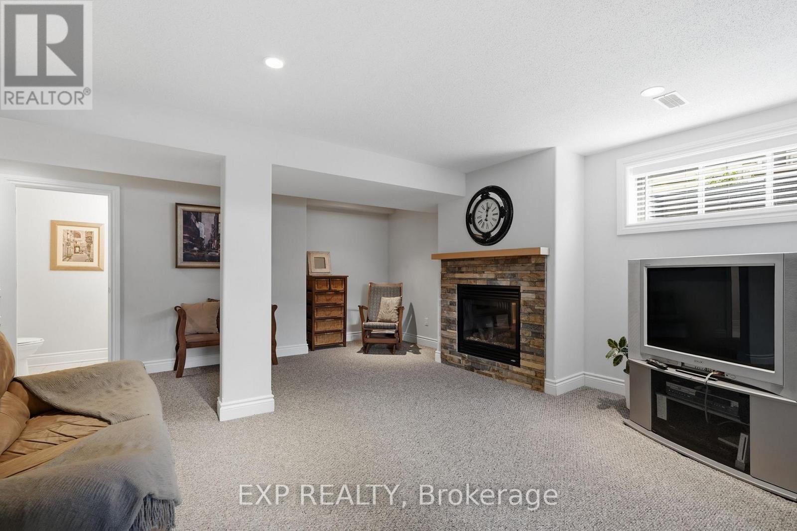 353 MERCURY STREET - Image 28