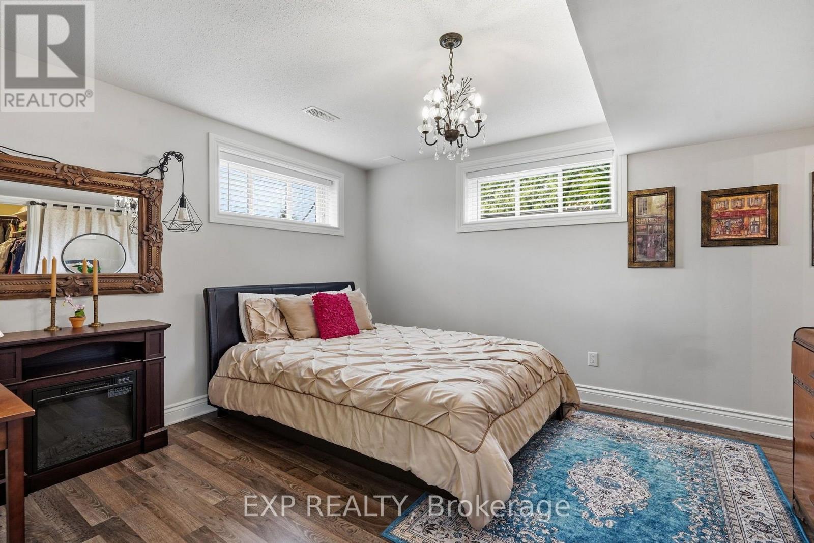 353 MERCURY STREET - Image 30
