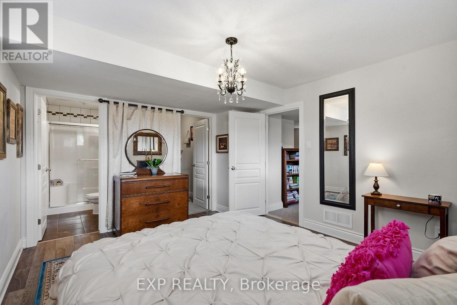 353 MERCURY STREET - Image 31