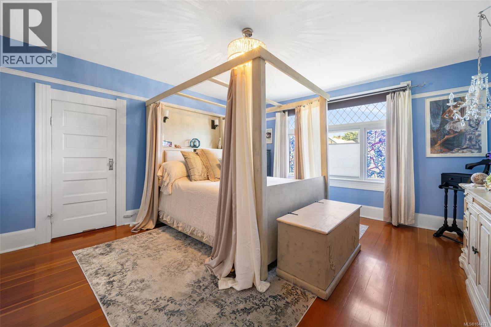 1271 McKenzie St - 17