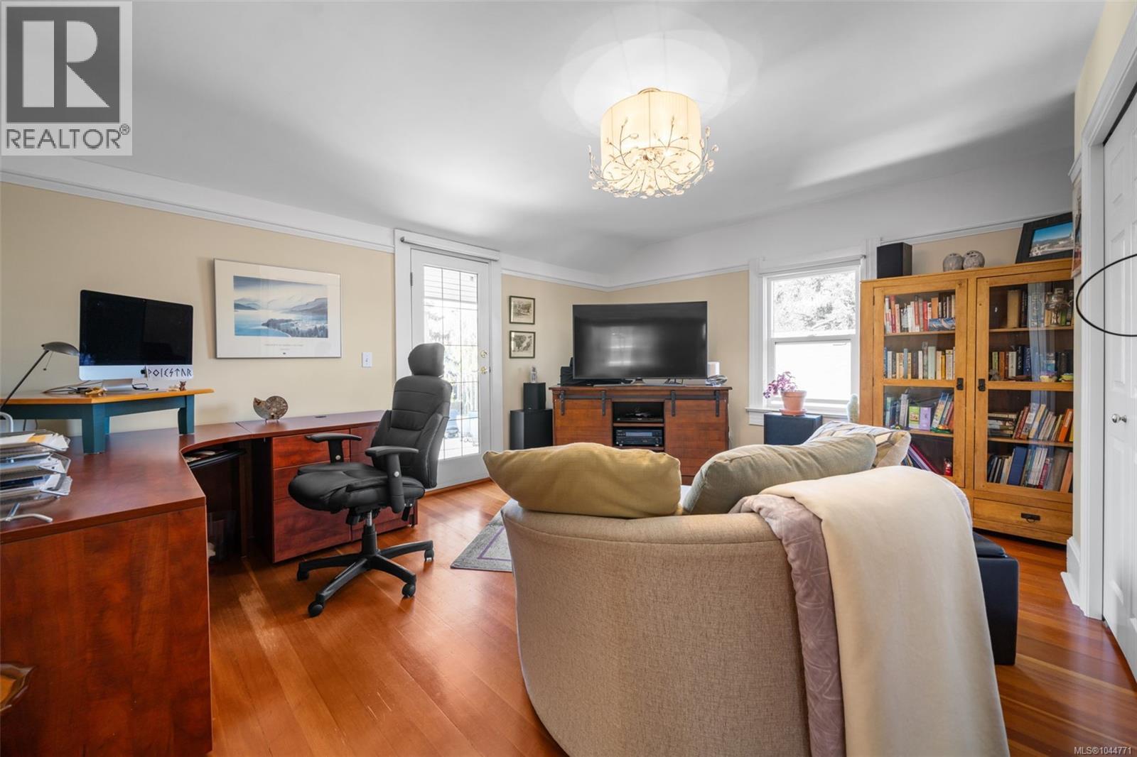 1271 McKenzie St - 19