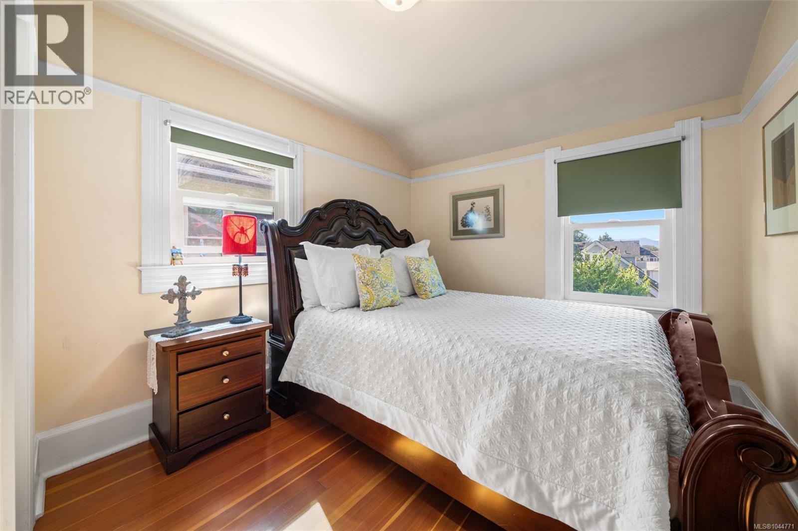  1271 McKenzie Street, Victoria