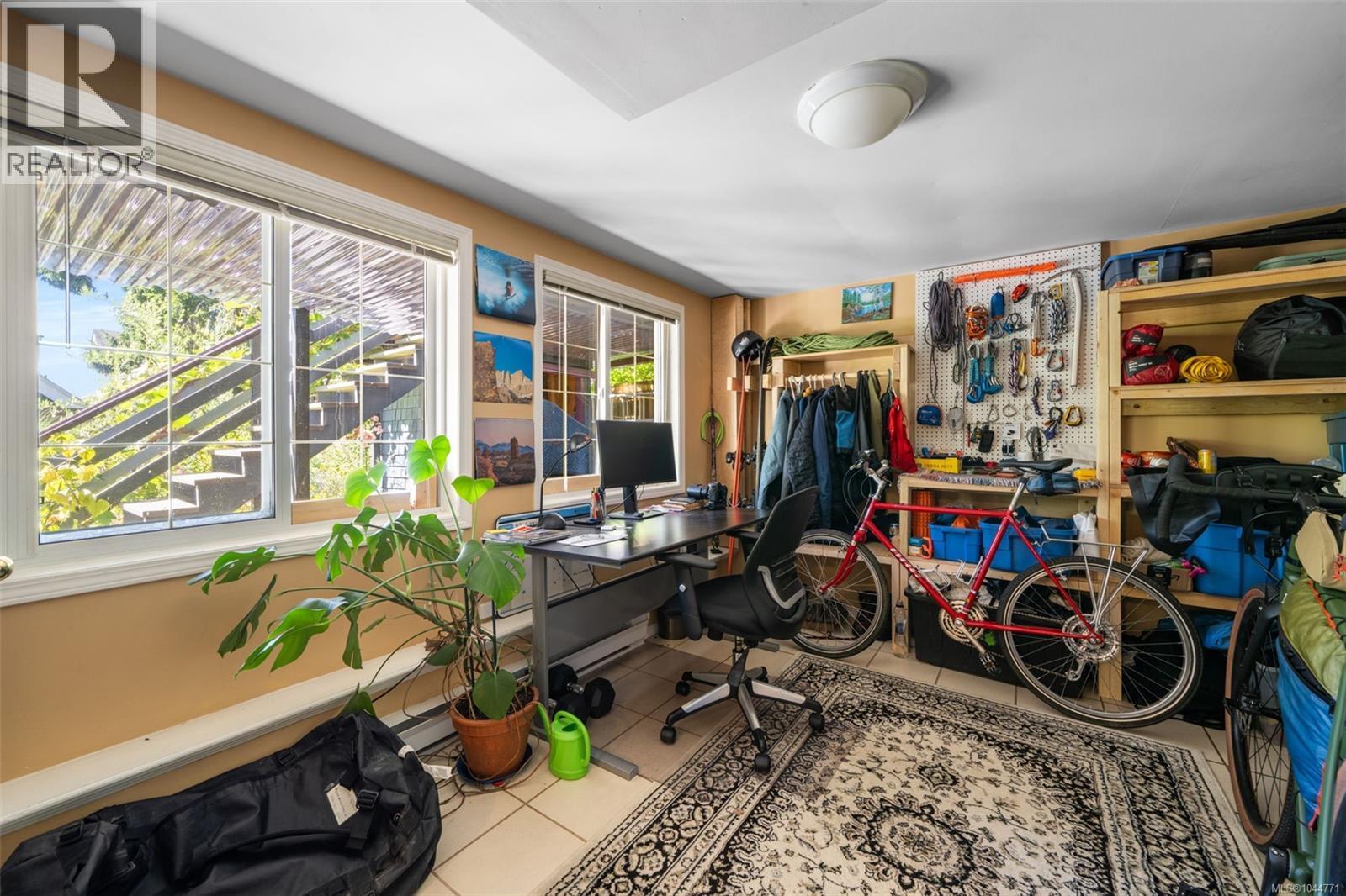 1271 McKenzie St - 28
