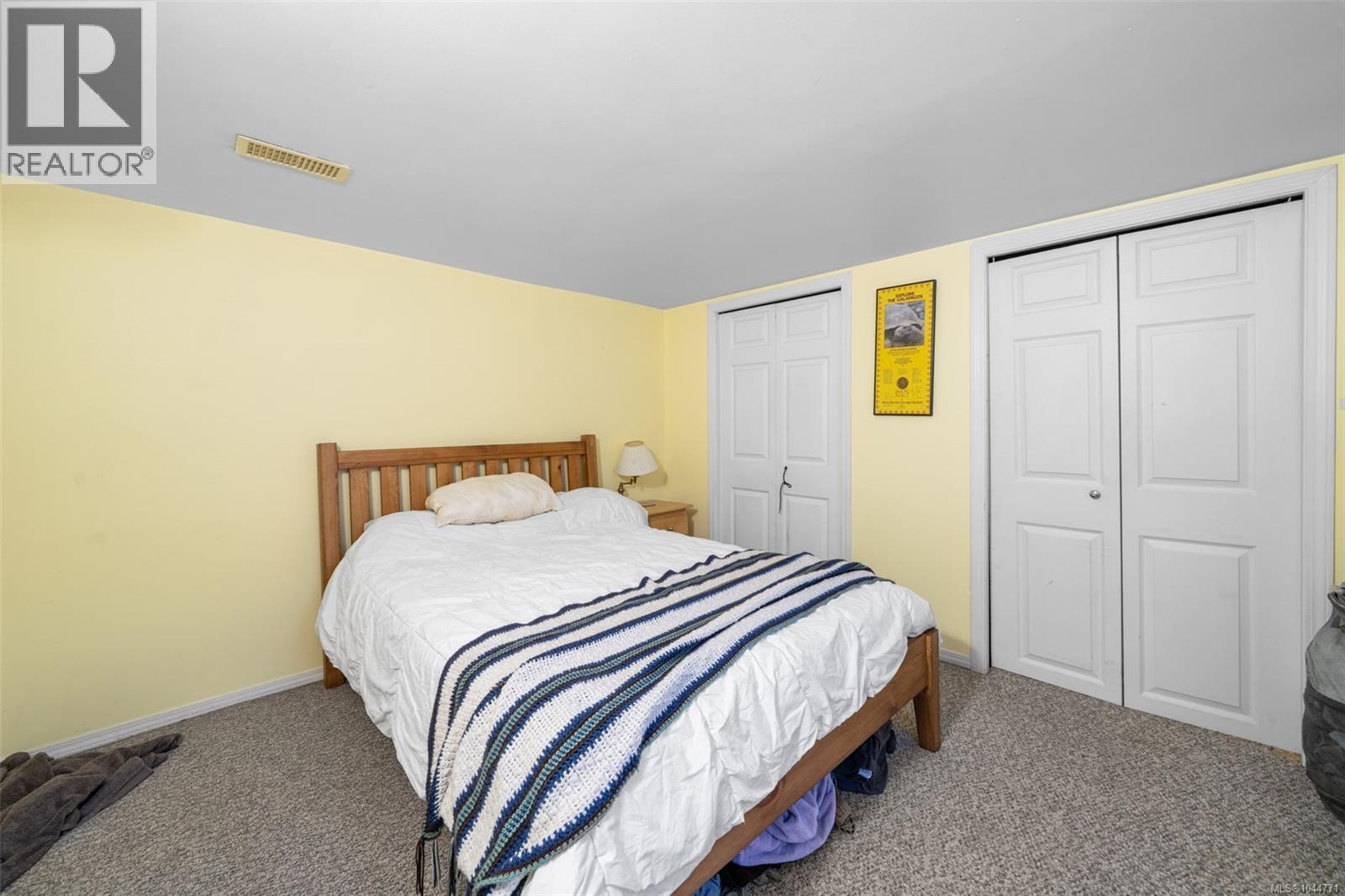  1271 McKenzie Street, Victoria