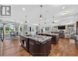 Kitchen - 4688 5th Side Road, Essa, ON L0L1L0 Photo 9